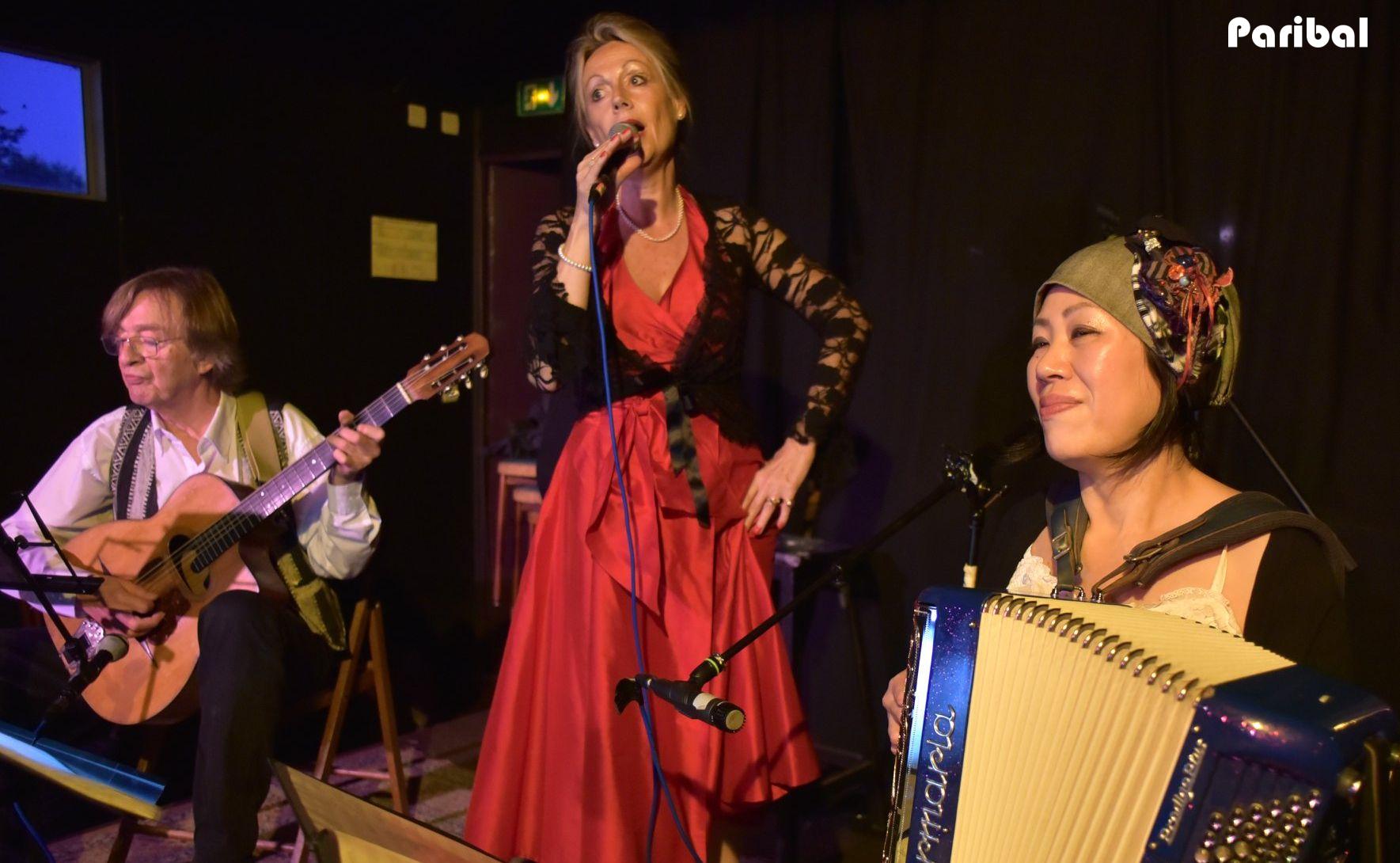 Les Gavrôches sur la péniche Demoiselle